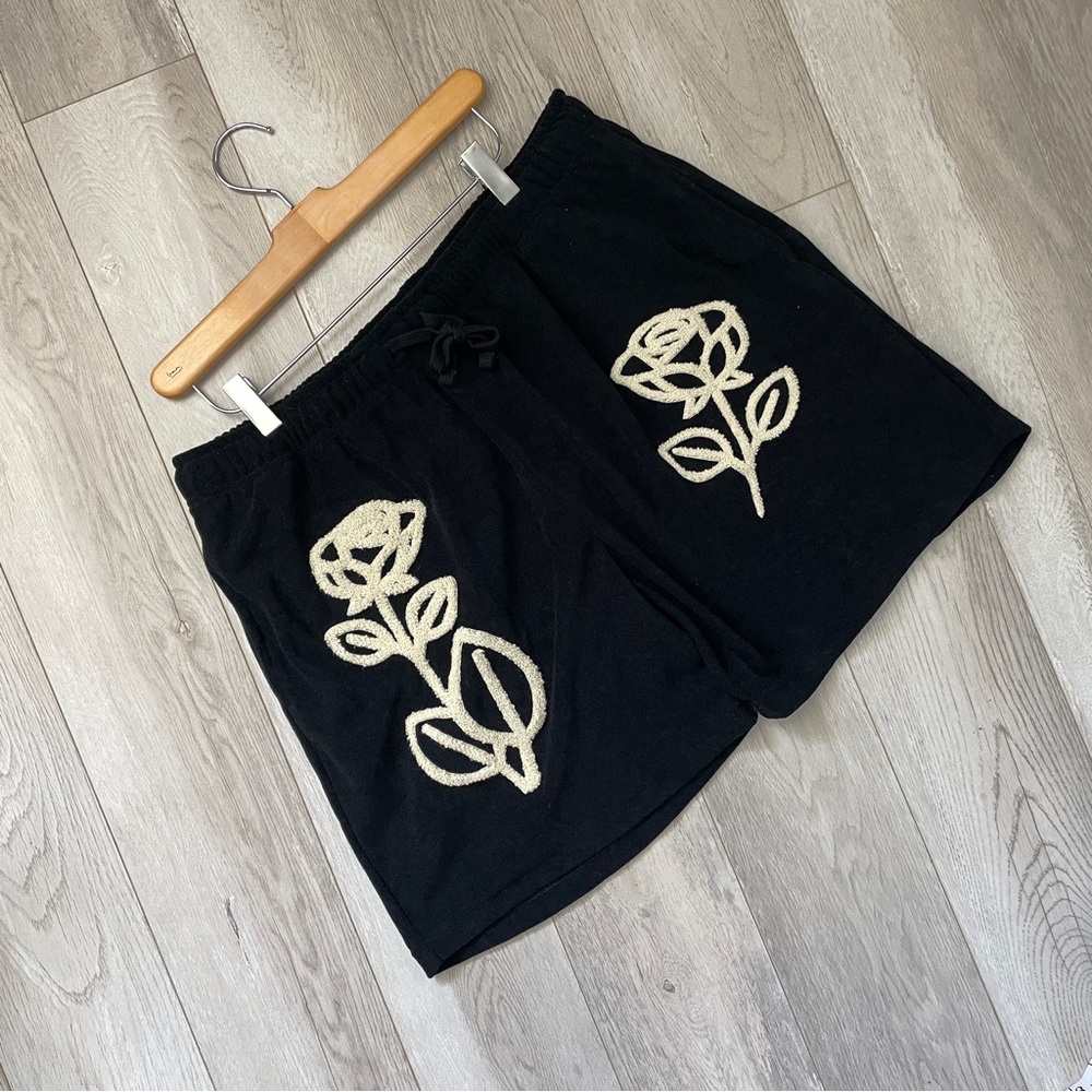 Negative Space Shorts rose applique terry mens Black (xlarge) streetwear beach